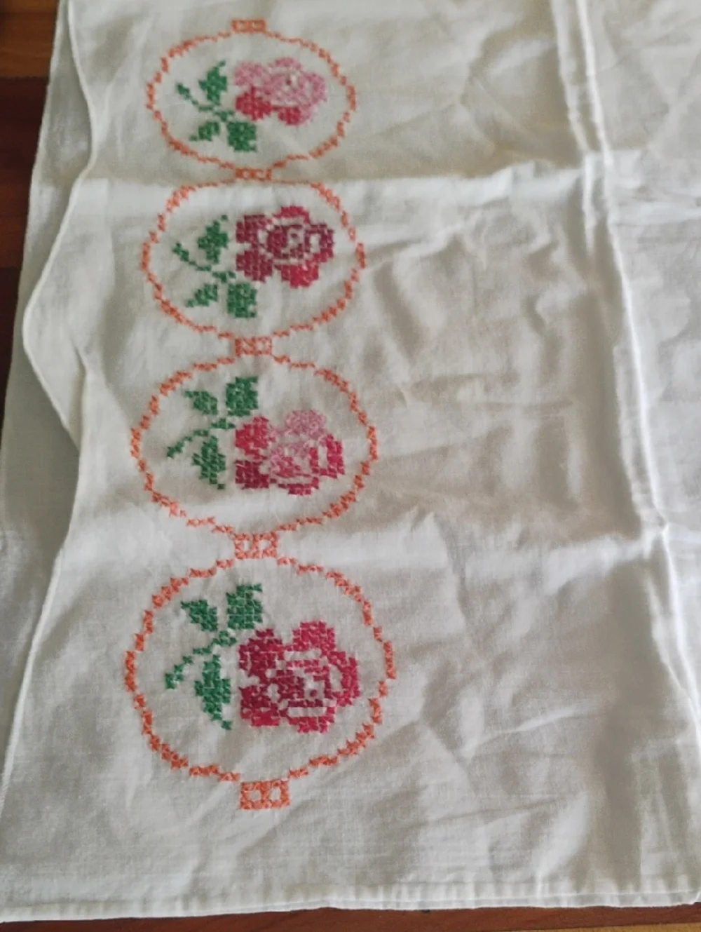 EMBROIDERED  ROSE  🌹 STANDARD PILLOWCASE VINTAGE VNPLVC